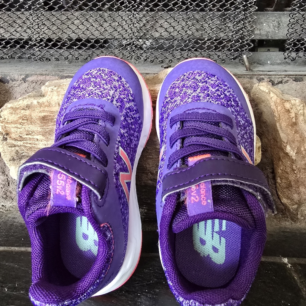 New Balance Purple Sneakers Size 7 - Picture 5 of 7